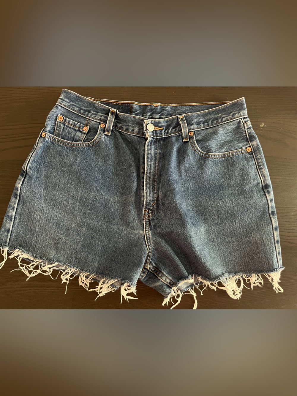 Levi’s 560 Vintage Cutoff Jean Shorts Size 14 Medium Wash Y2K